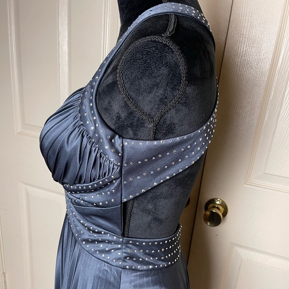 Betsy & Adam Strappy Beaded Maxi Prom/Bridesmaid Dress Size 6 - Picture 6 of 8